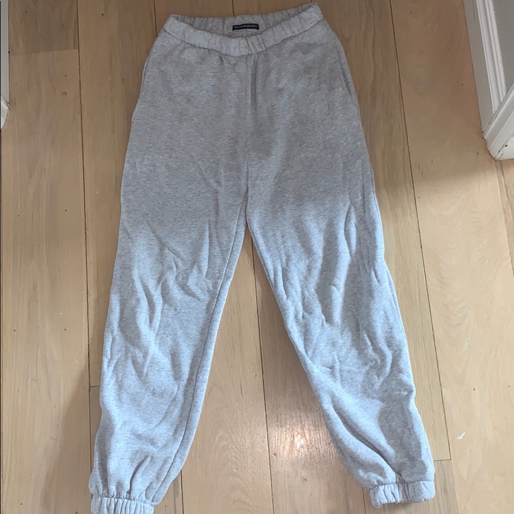 Brandy Melville grey sweatpants